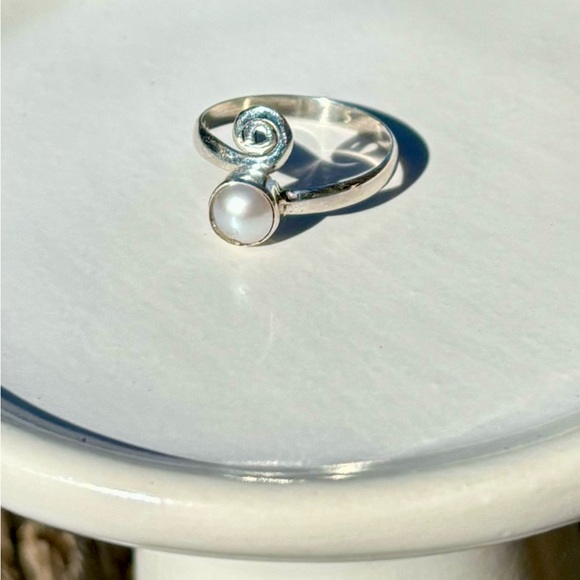 Pearl Ring - Picture 14 of 15